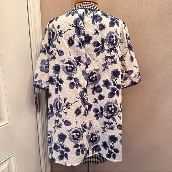 EUC Lane Bryant Blue Floral Top - Picture 5 of 6